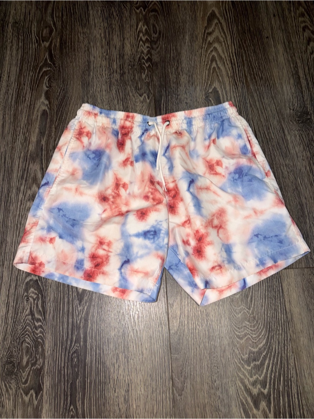Trunks Surf & Swim Co. red, white & blue tie-dye swim trunks board shorts Size L